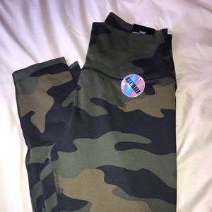 VS PINK High Wasted Camo Leggings